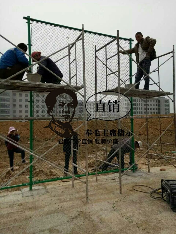 北京昌平二中1500平米學校圍網(wǎng)按裝過程
